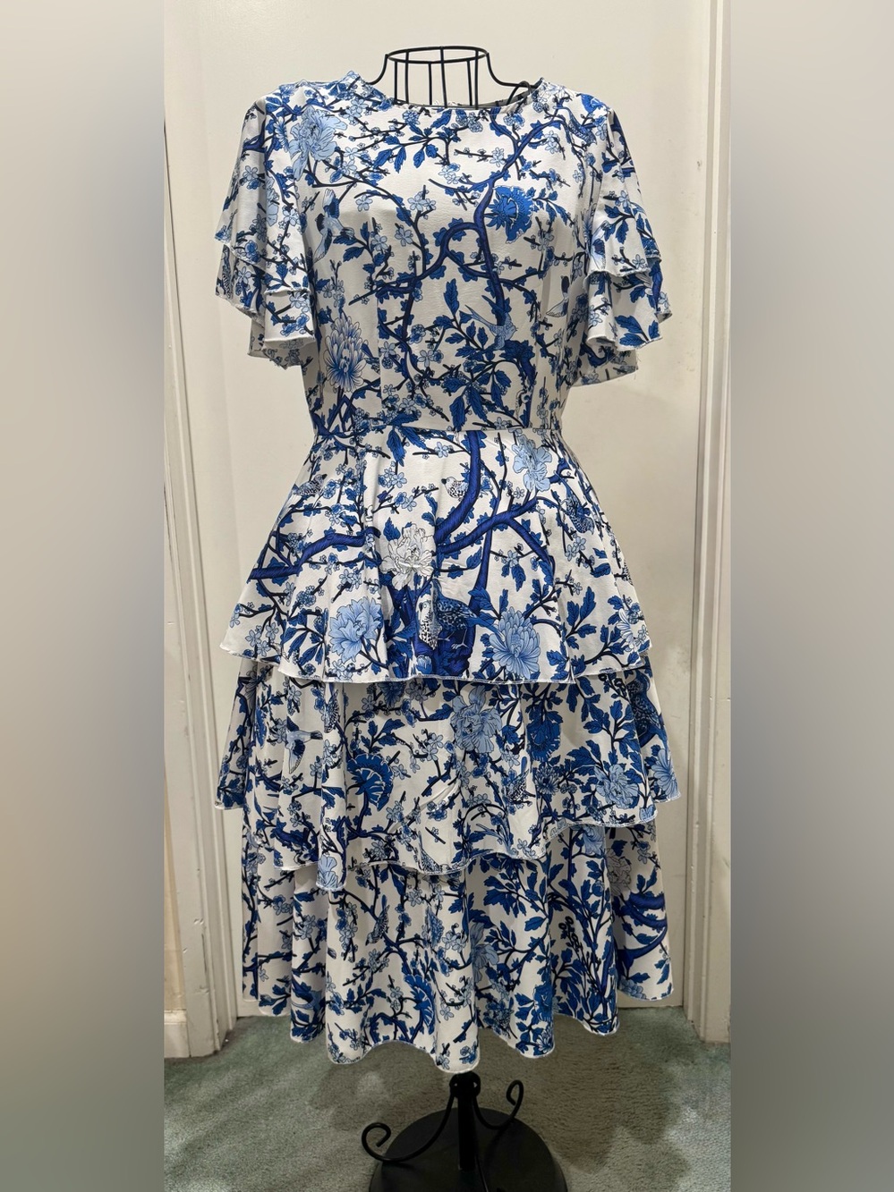 SHEIN Blue and White Floral Tiered Midi Dress